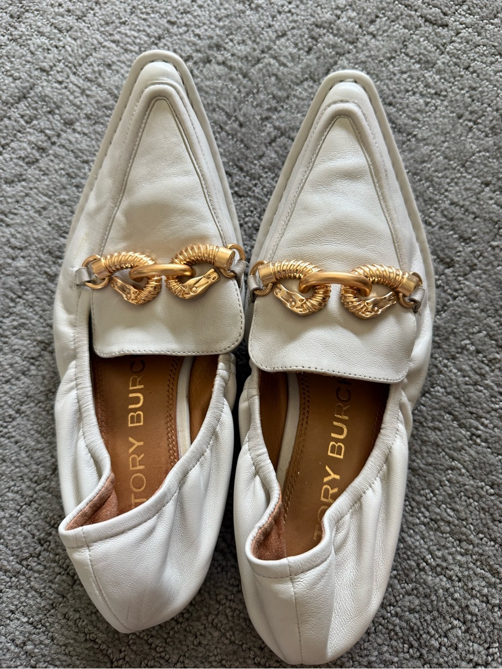 Tory Burch White Leather Pointed Toe Loafers with Gold Chain